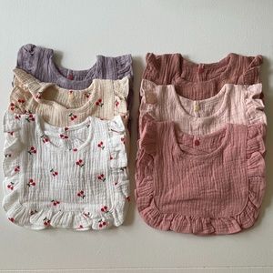 Baby bibs 100% Cotton muslin ruffle bibs side tie snap closure